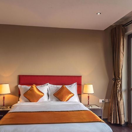 Tagore Apartments Καμπάλα Εξωτερικό φωτογραφία